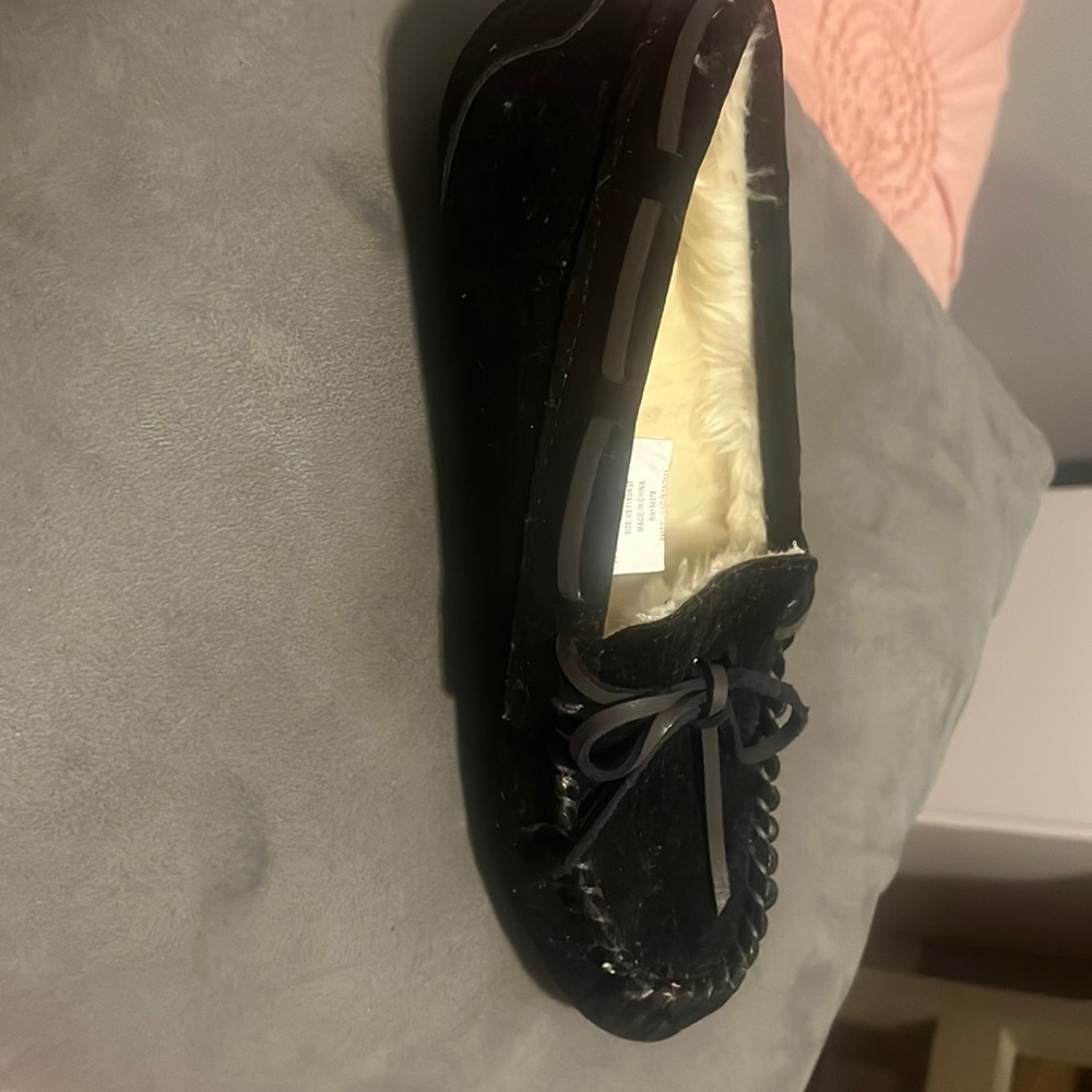Aeropostal moccasin slippers, black, size 7 (fit small)